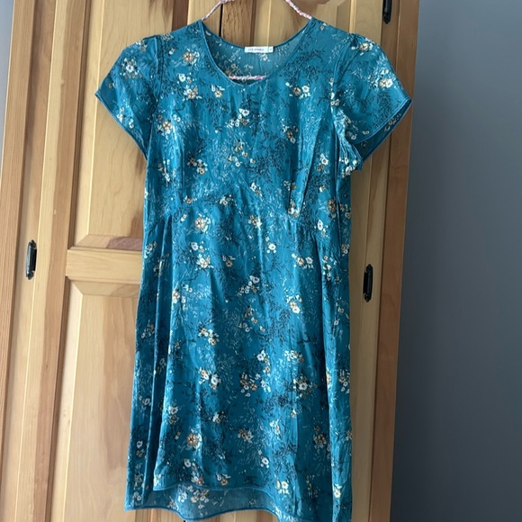 Lily Ashwell dress - Picture 1 of 3